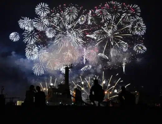 Hiroshima Minato Yume Fireworks Festival 2027 – Japan